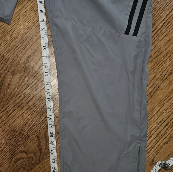 Nordictrack Men's Gray Athletic Wind Pants with Black Stripe. Xl - Picture 8 of 9